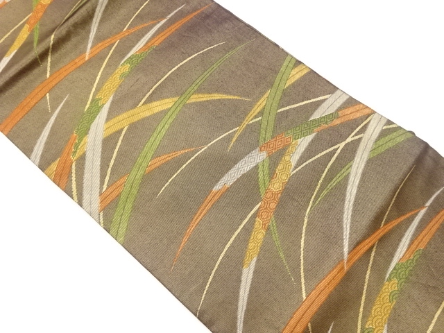 芝に古典柄模様織出し名古屋帯